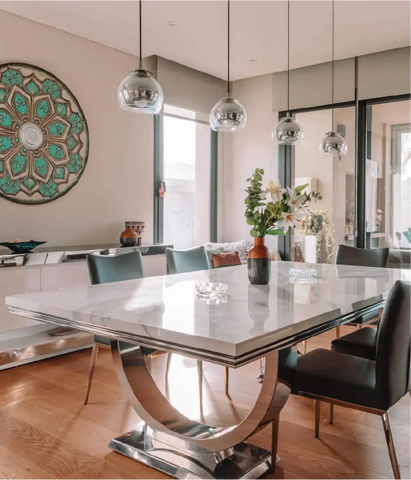 CASA CON IDENTIDAD